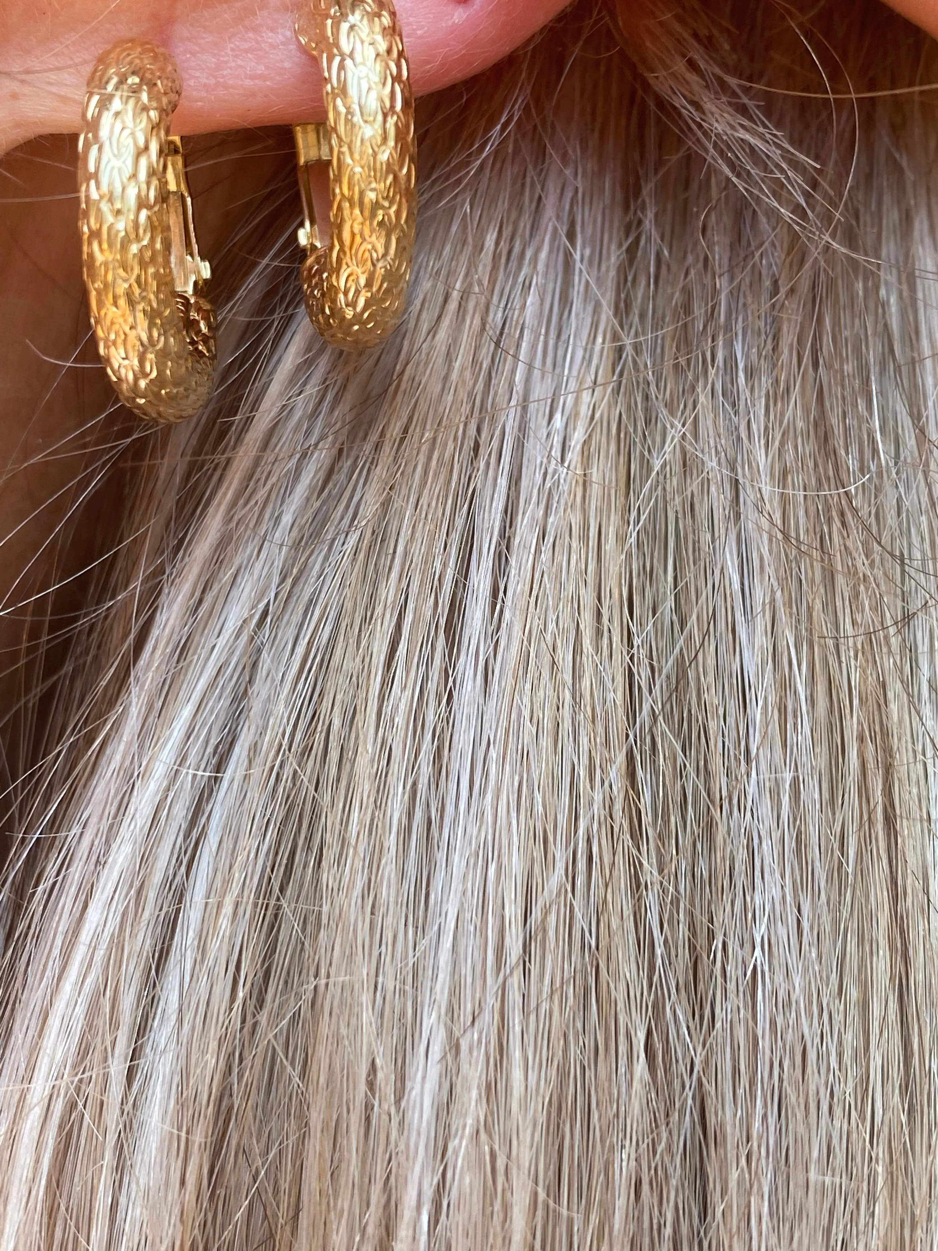 { SINGLE} 17mm Hollow Woven Hoop Earrings